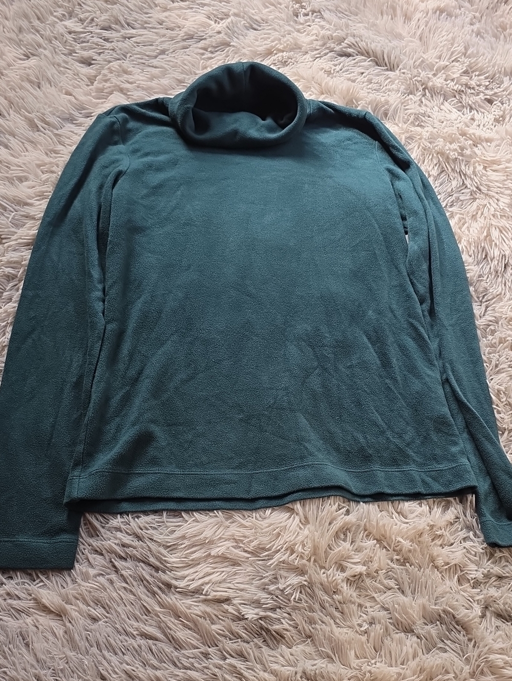 Uniqlo Men's Teal Green Turtleneck Sweater